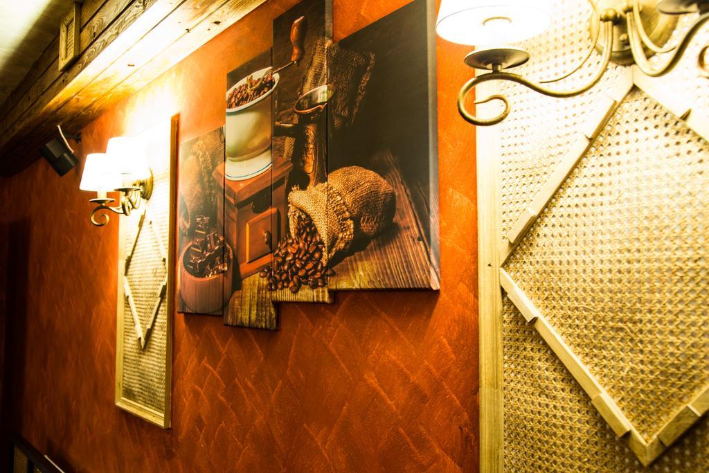 Country Court Bed & Breakfast Curteni Ngoại thất bức ảnh